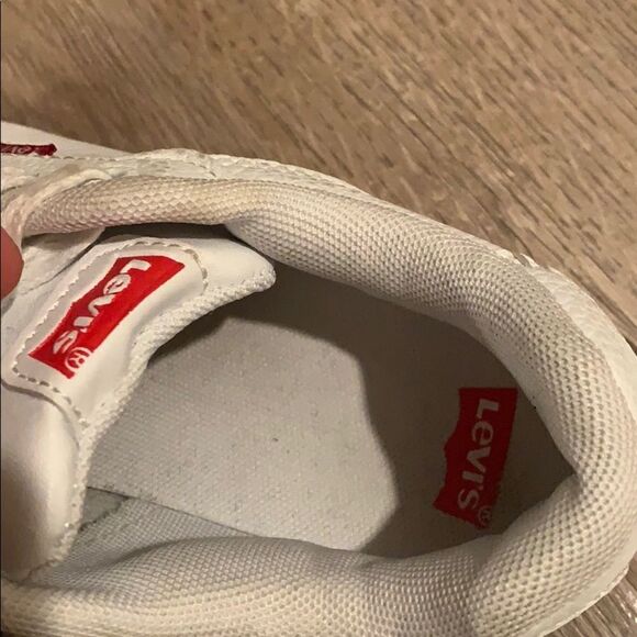 Levi’s white sneakers  - Picture 5 of 6